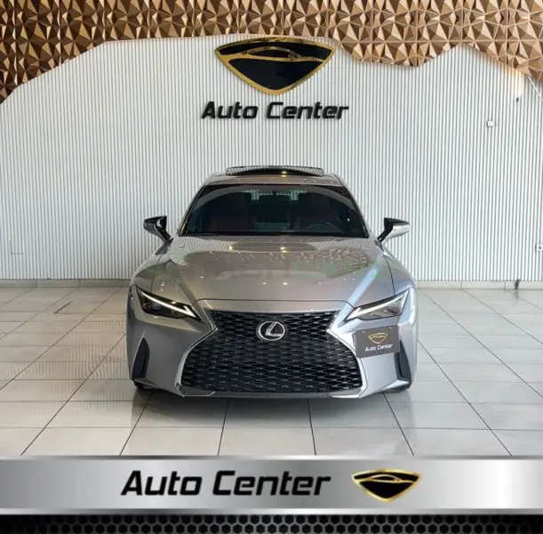  Lexus IS 